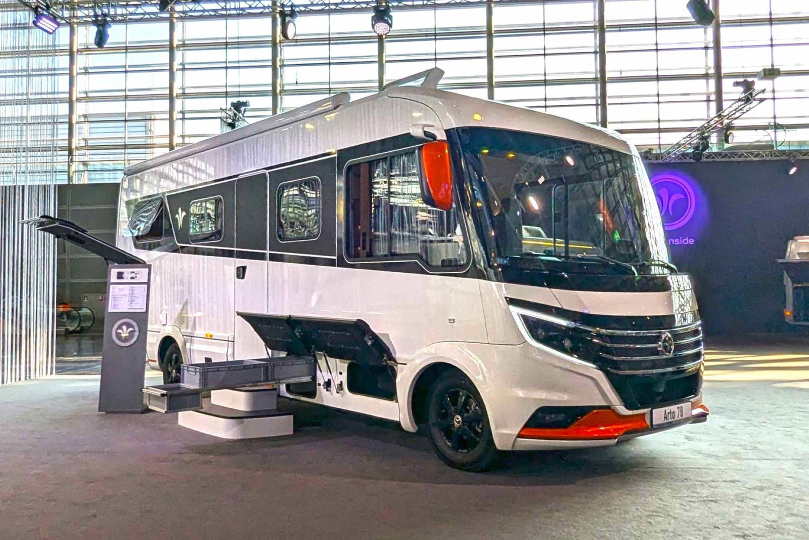 Yenilikler Karavan Salonu 2024: Niesmann+Bischoff Arto - Mercedes Sprinter temelli ilk yolcu gemisi