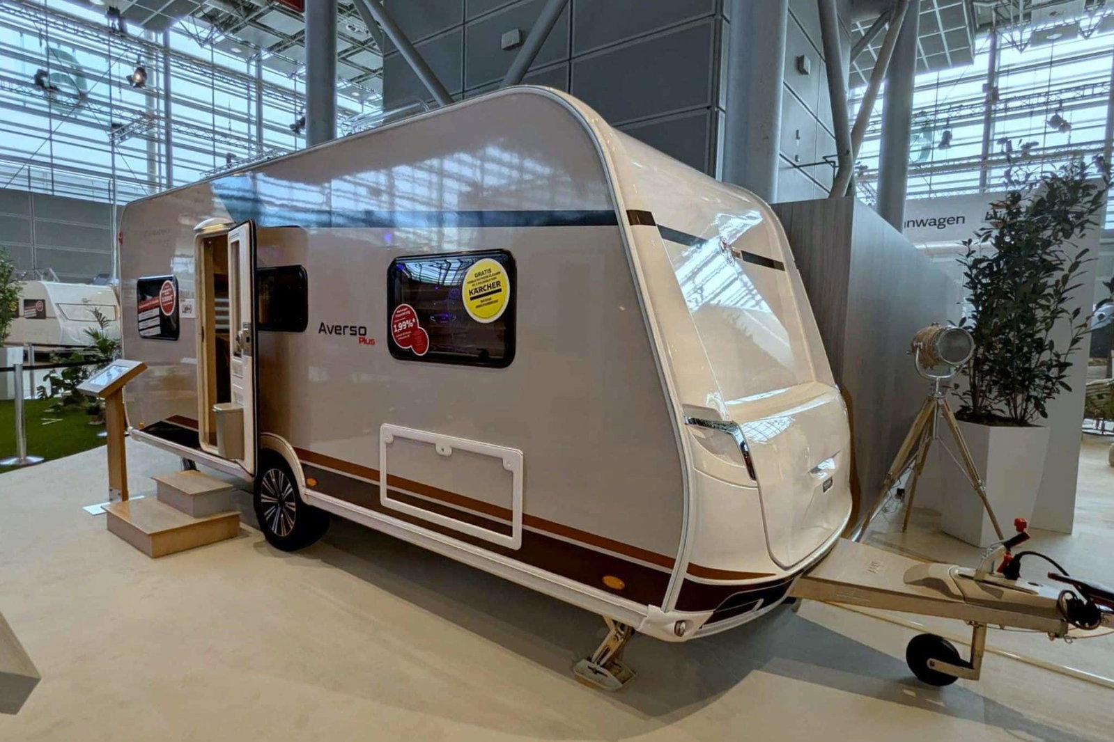 Bürstner Averso Plus 520 TL (2025) - 6 yatağa kadar kompakt karavan