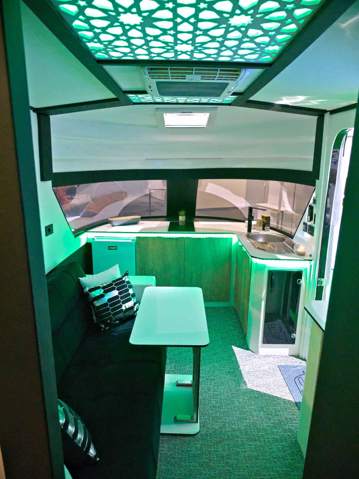 Derubis Series 7 Ambiente-Beleuchtung Caravan Salon 2024