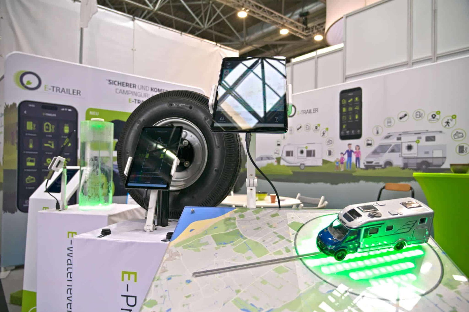 E-Treyler Uygulaması (2025) - Karavan veya motokaravandaki tüm sistemlere eksiksiz genel bakış