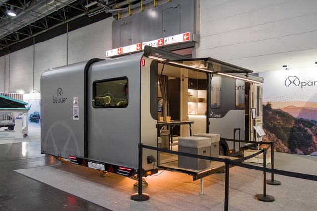 Kompakt karavan lüks bir konağa dönüşüyor: Bu pratik karavan nasıl XXL bir yazlığa dönüşüyor
