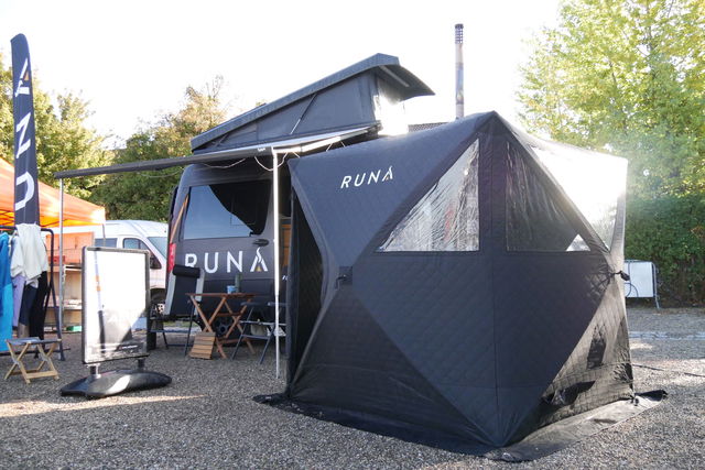 Camperlar için Çadır Sauna: Dağ Gölü Nasıl Wellness Cennetine Dönüşür