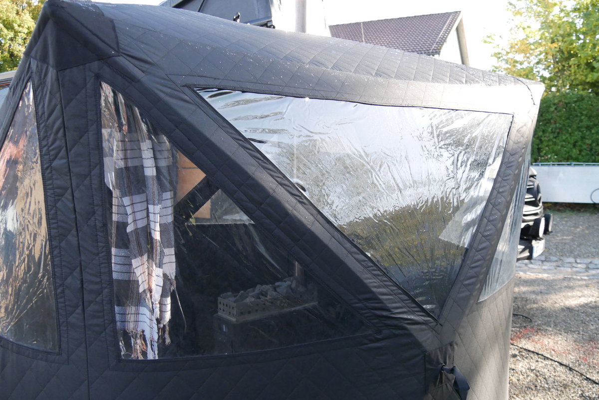 Runa Zeltsauna auf der caravan live 2026: Fenster.
