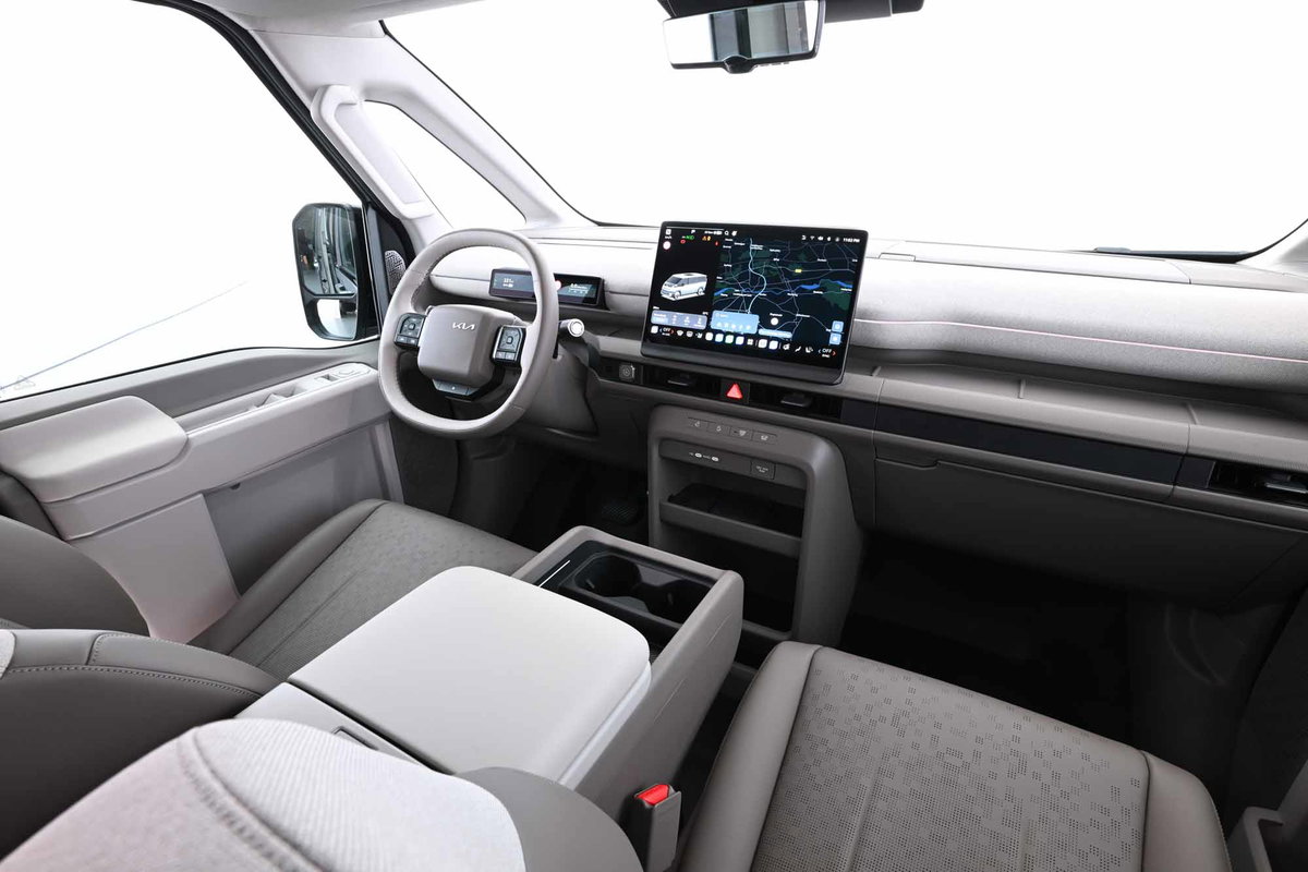 Kia PV7'nin sürücü kabini